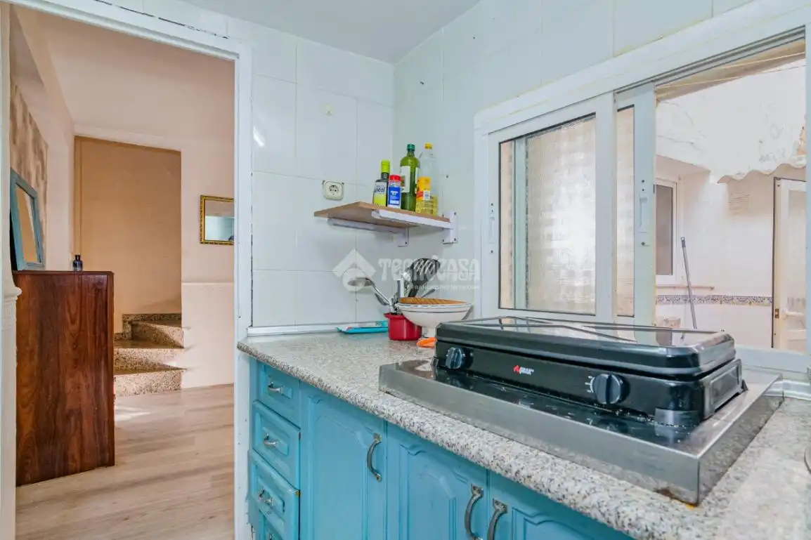 Cocina de Casa adosada en venta en Loja con Amueblado y Balcón