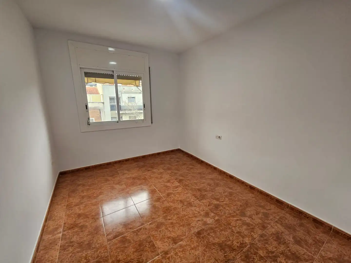 Habitación de Piso en venta en Vilanova i la Geltrú con Aire acondicionado y Calefacción