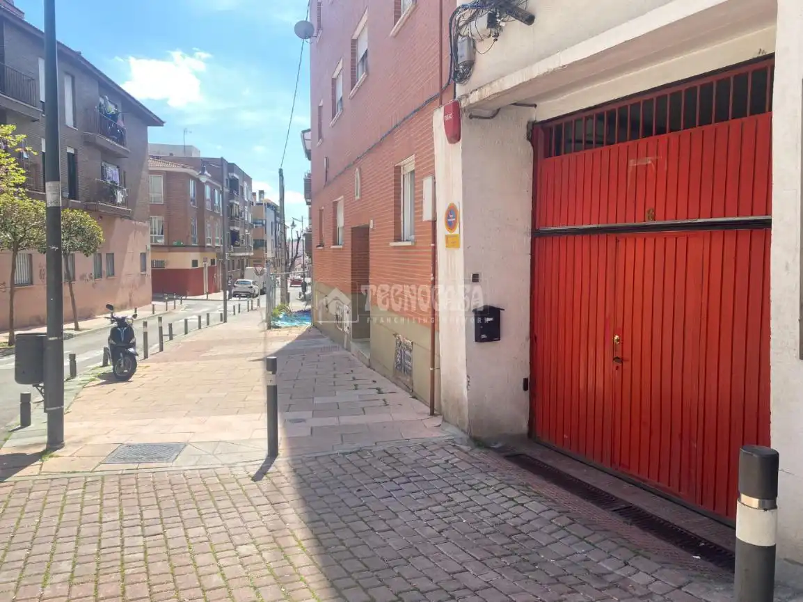 Vista exterior de Garaje de alquiler en Alcobendas