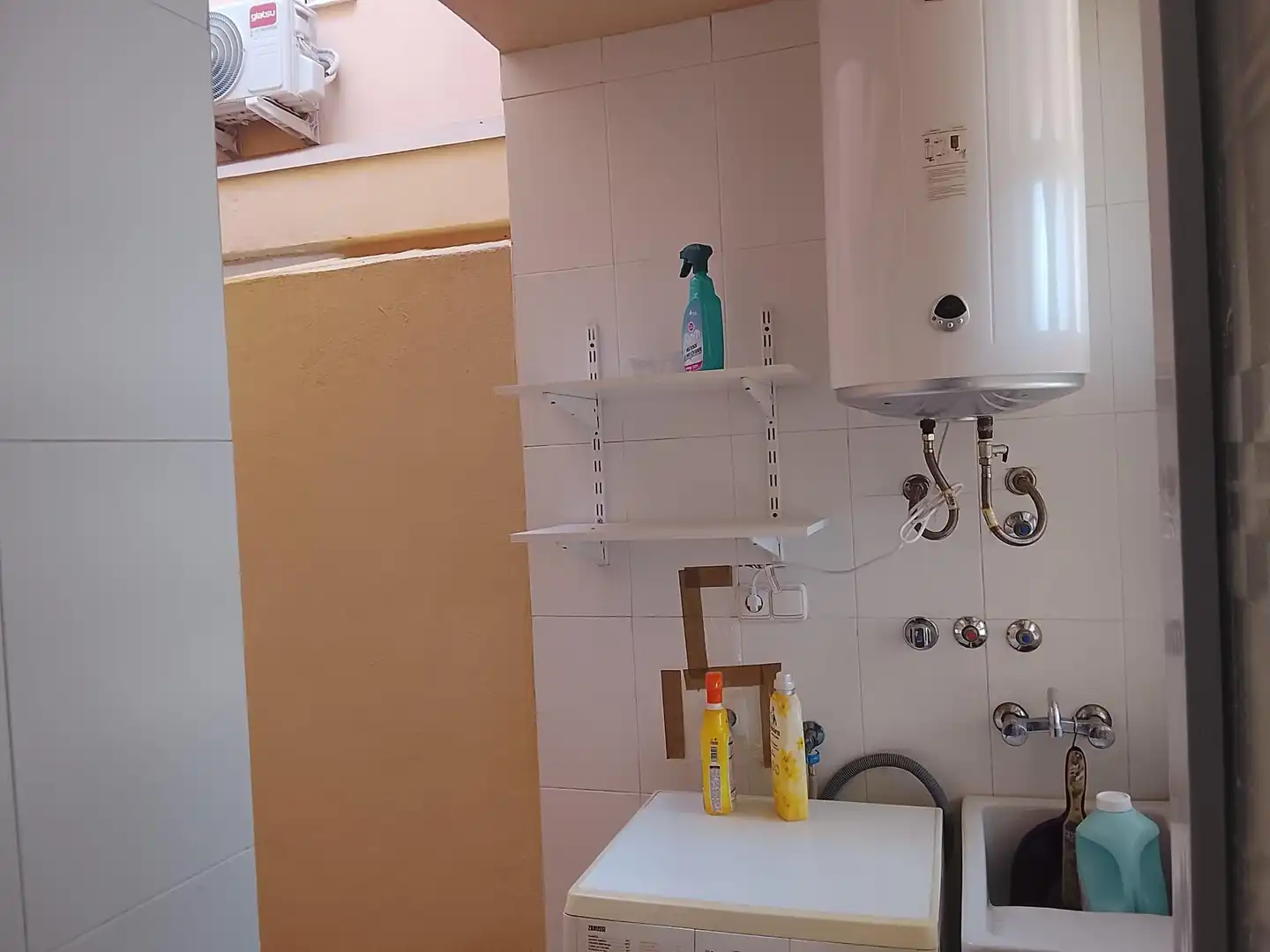 Cuina de Casa adosada en venda en La Manga del Mar Menor amb Aire condicionat, Calefacció i Jardí privat