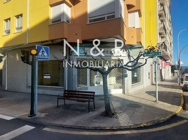 Local comercial en alquiler en AVENIDA BENITO VIGO