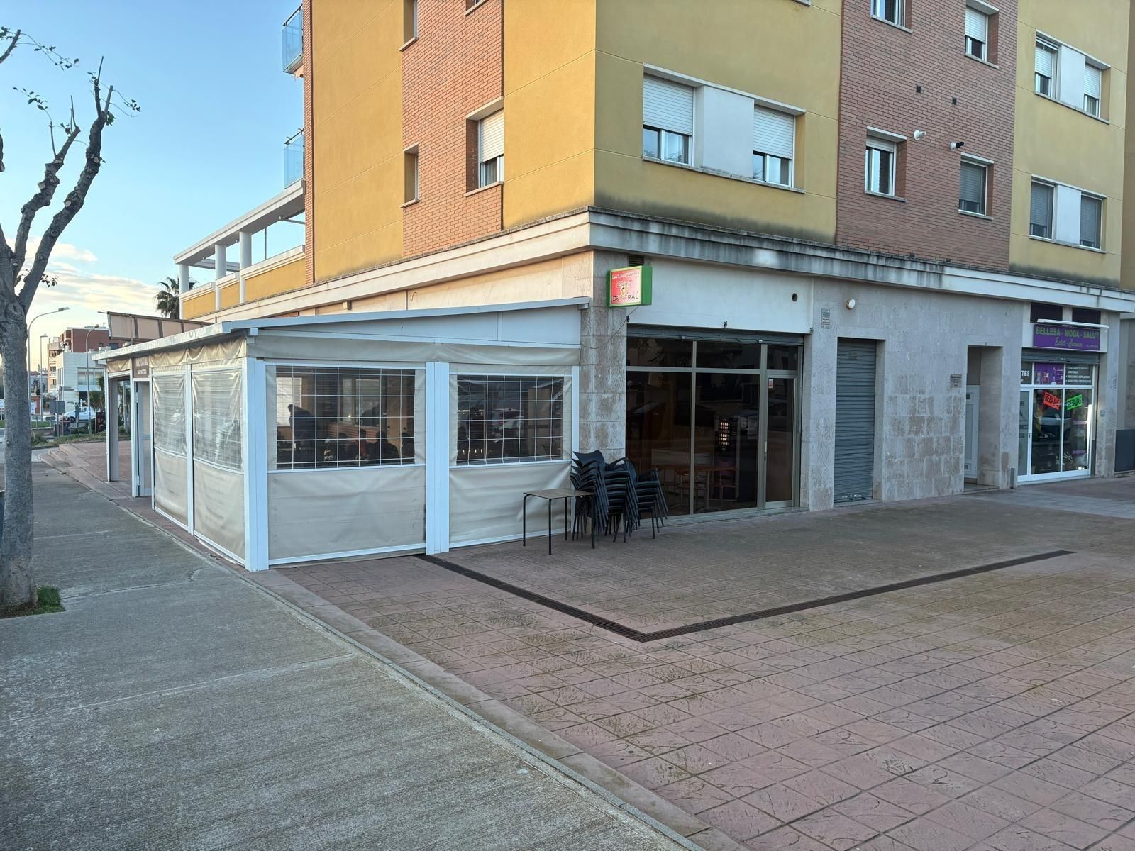 Premises for sale in Cunit  with Air Conditioner