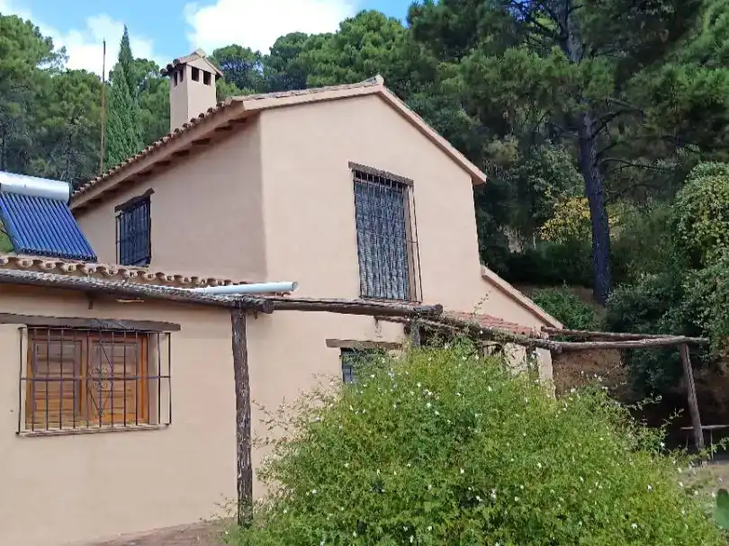 Vista exterior de Finca rústica en venda en Jubrique amb Piscina