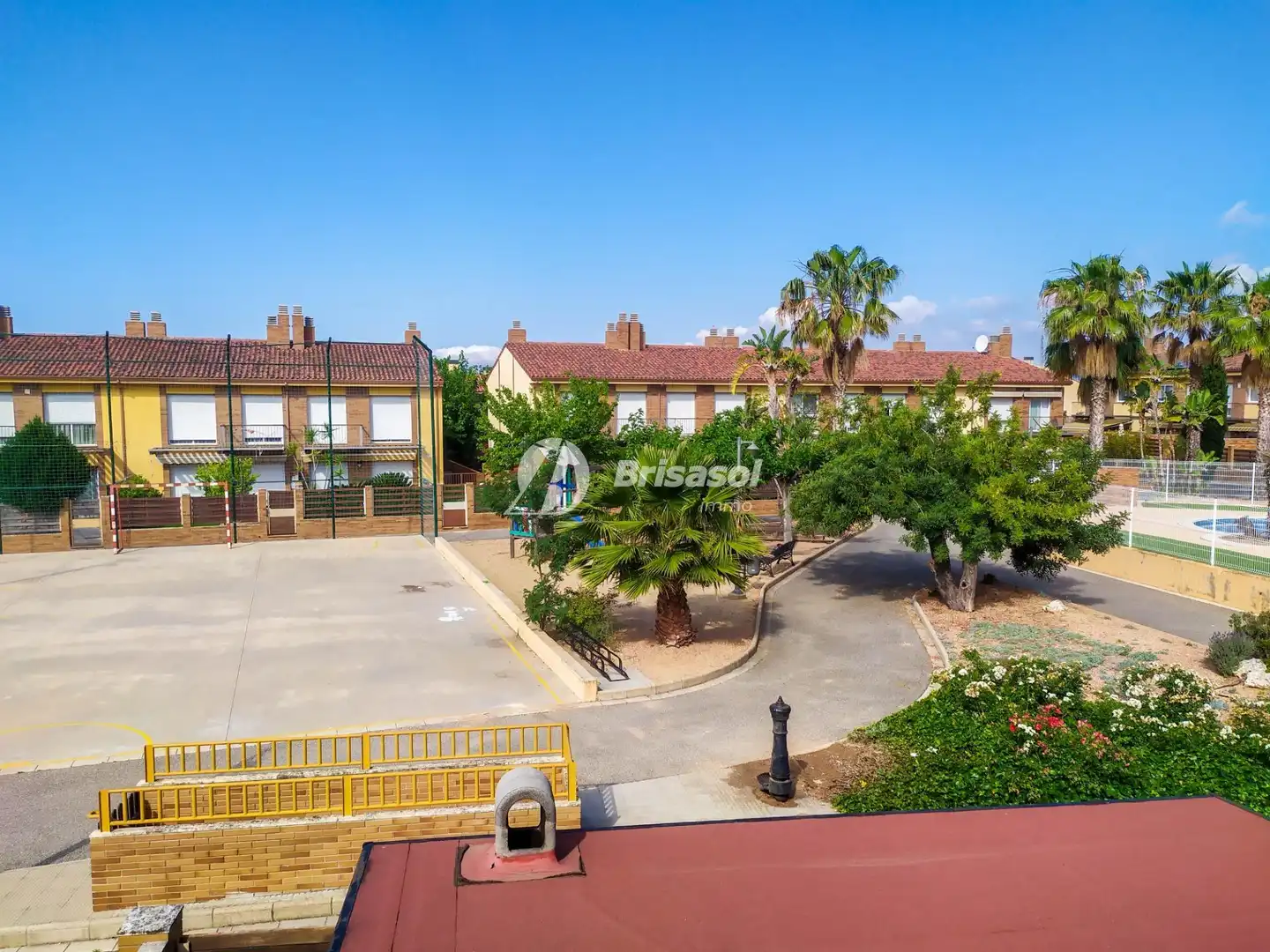 Vista exterior de Casa adosada en venta en Cambrils con Aire acondicionado, Calefacción y Jardín privado