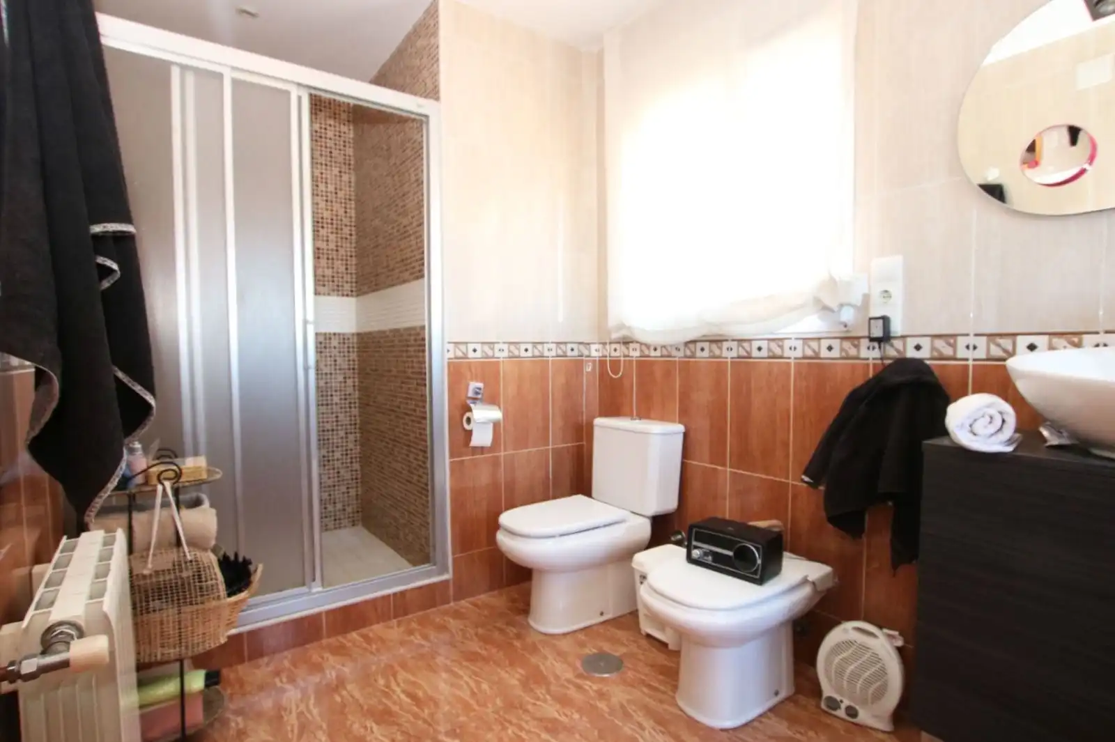 Bathroom of Houses for sale in L'Alfàs del Pi  with Air Conditioner, Heating and Private garden