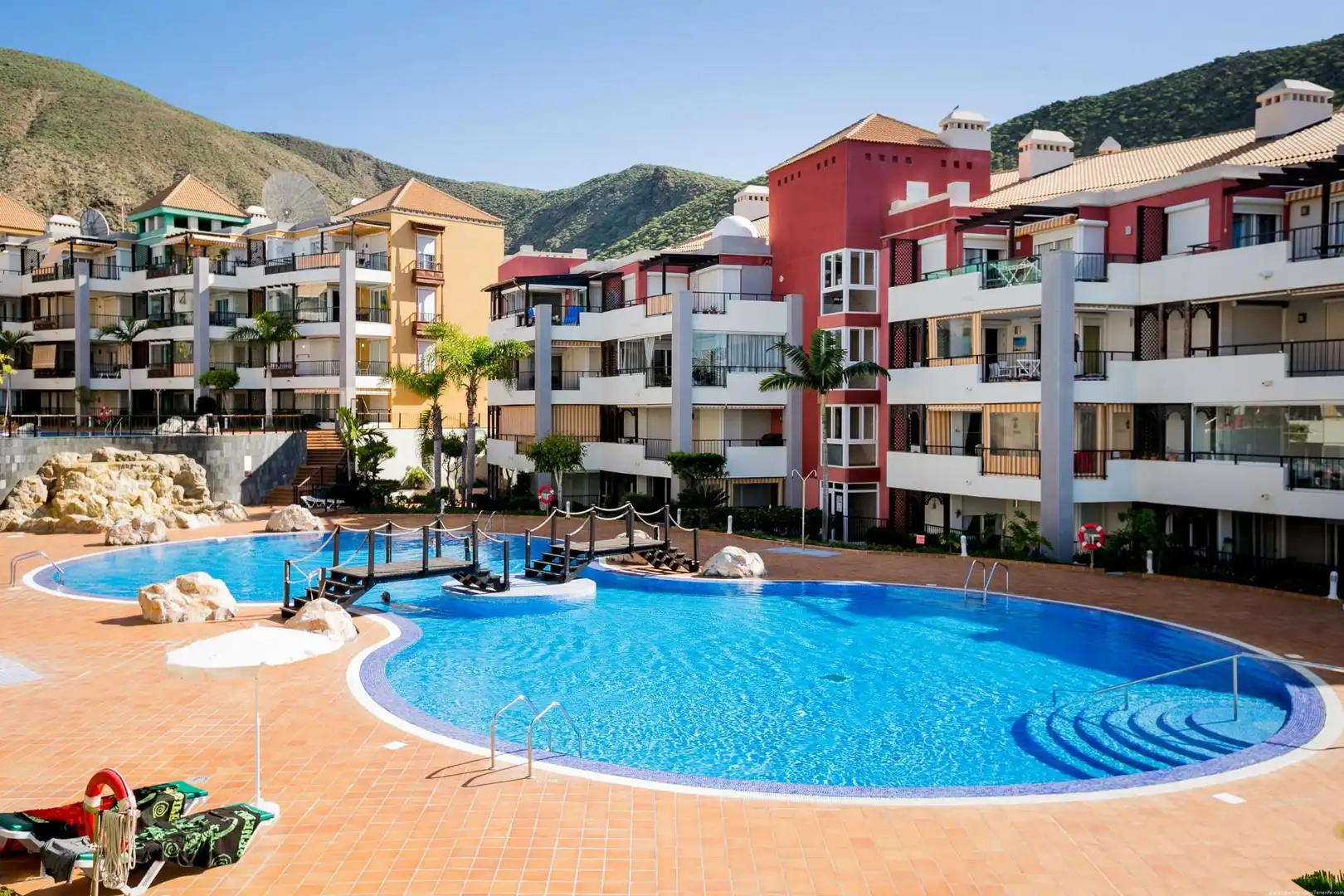 Vista exterior de Casa o chalet en venta en Arona con Aire acondicionado, Jardín privado y Terraza