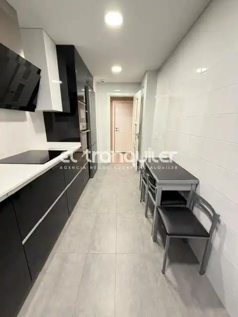 Piso de alquiler en Calle Fernando VII, San José - Buenos Aires
