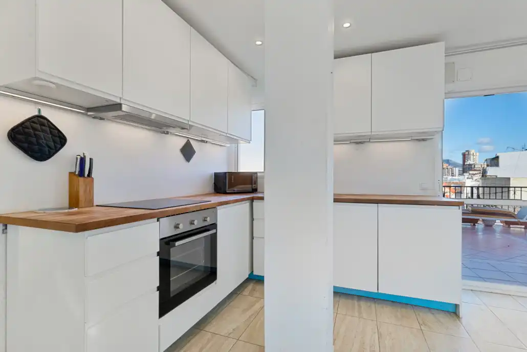 Kitchen of Attic for sale in Fuengirola  with Air Conditioner, Terrace and Storage room