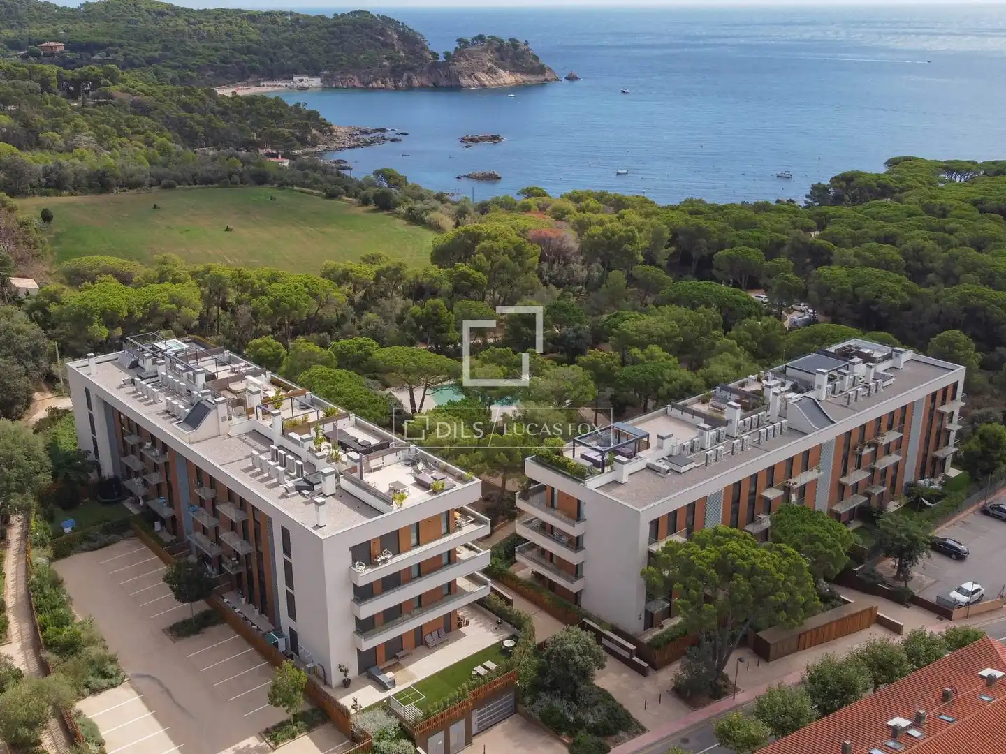 Vista exterior de Pis en venda en Palamós amb Aire condicionat, Calefacció i Jardí privat