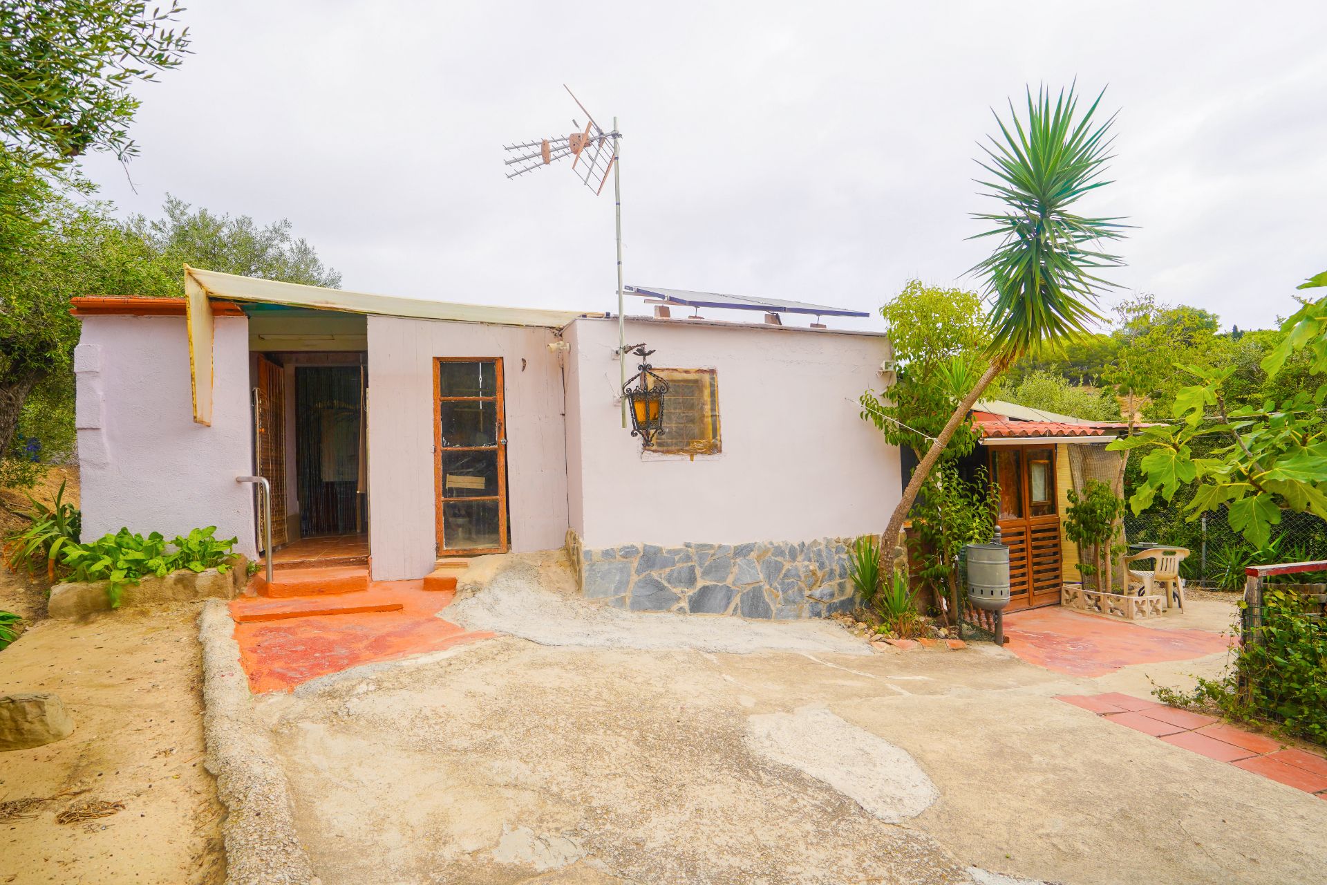 Vista exterior de Finca rústica en venda en Reus amb Jardí privat, Moblat i Forn