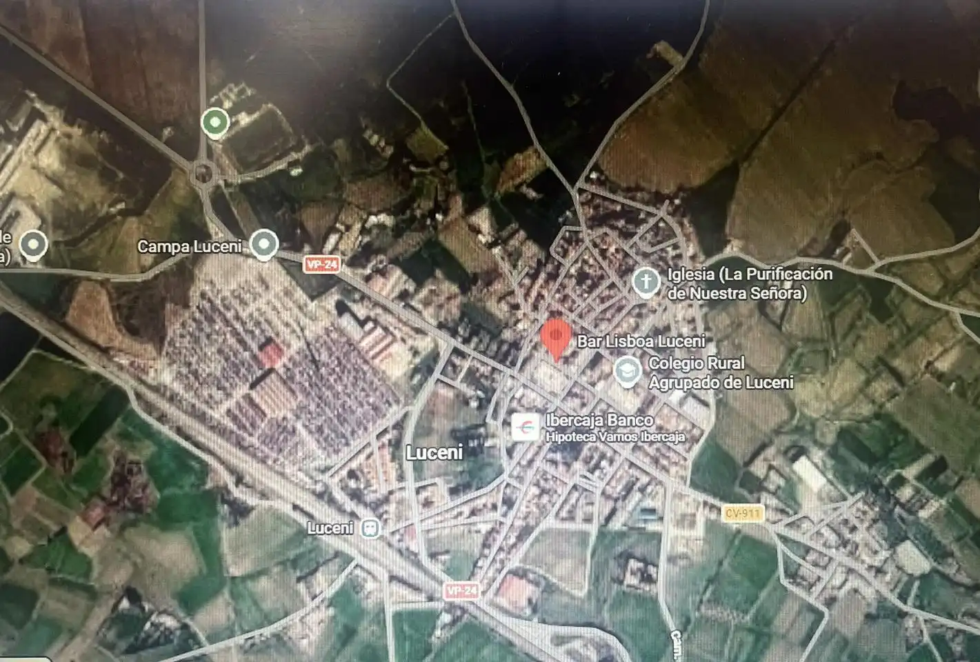 Vista exterior de Edificio en venta en Luceni