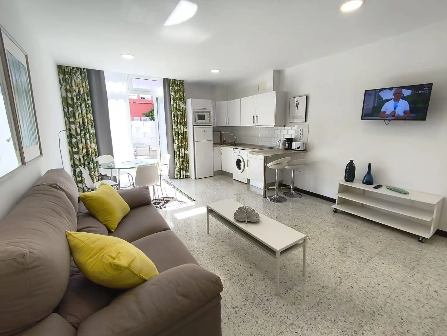 Wohnung zur Miete in Calle Puccini, Ciudad Jardín