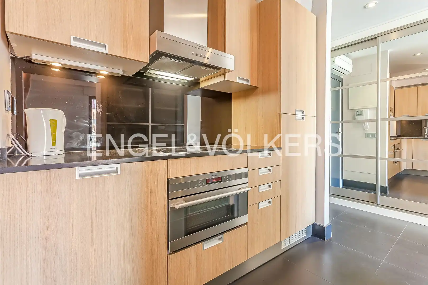 Küche von Wohnung zur Miete in Madrid mit Klimaanlage, Heizung und Balkon