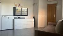Living room of Apartment for sale in  Madrid Capital  with Air Conditioner and Heating