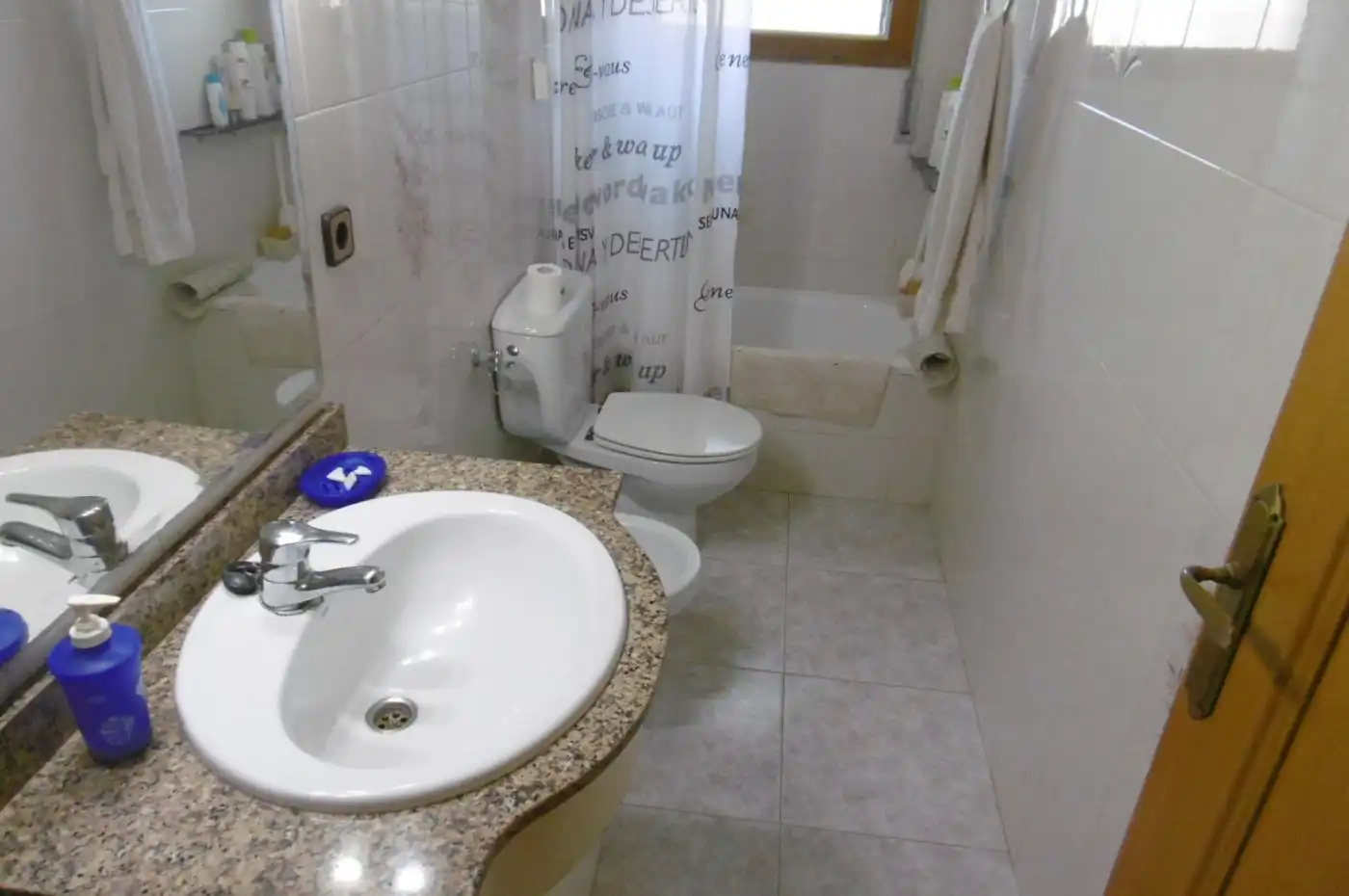 Bany de Casa o xalet en venda en Tortosa amb Calefacció, Jardí privat i Terrassa