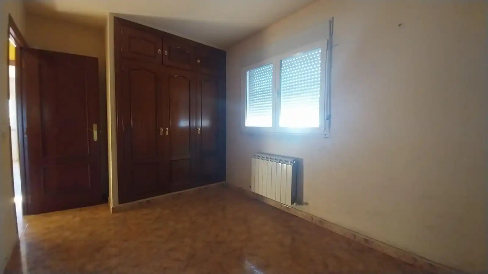 Dormitori de Casa adosada en venda en Tudela de Duero amb Calefacció i Terrassa