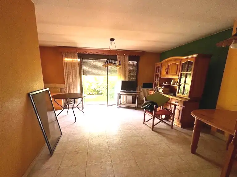 Sala d'estar de Casa adosada en venda en Torija amb Calefacció