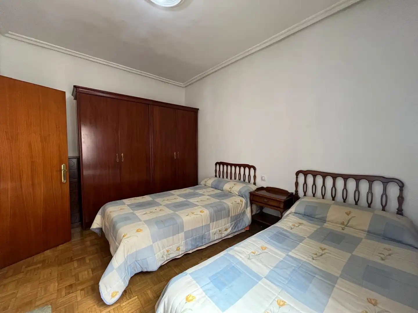 Habitación de Piso de alquiler en Valladolid con Calefacción, Amueblado y Horno