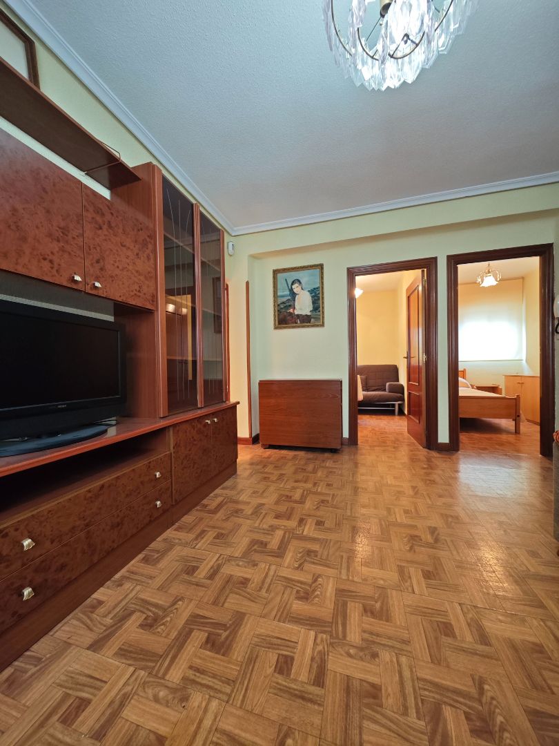 Sala d'estar de Pis en venda en  Madrid Capital amb Aire condicionat, Calefacció i Parquet