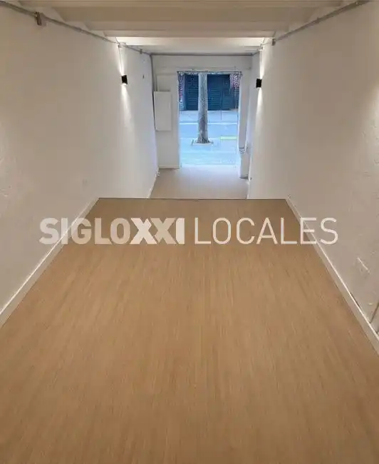 Local de lloguer en Eixample