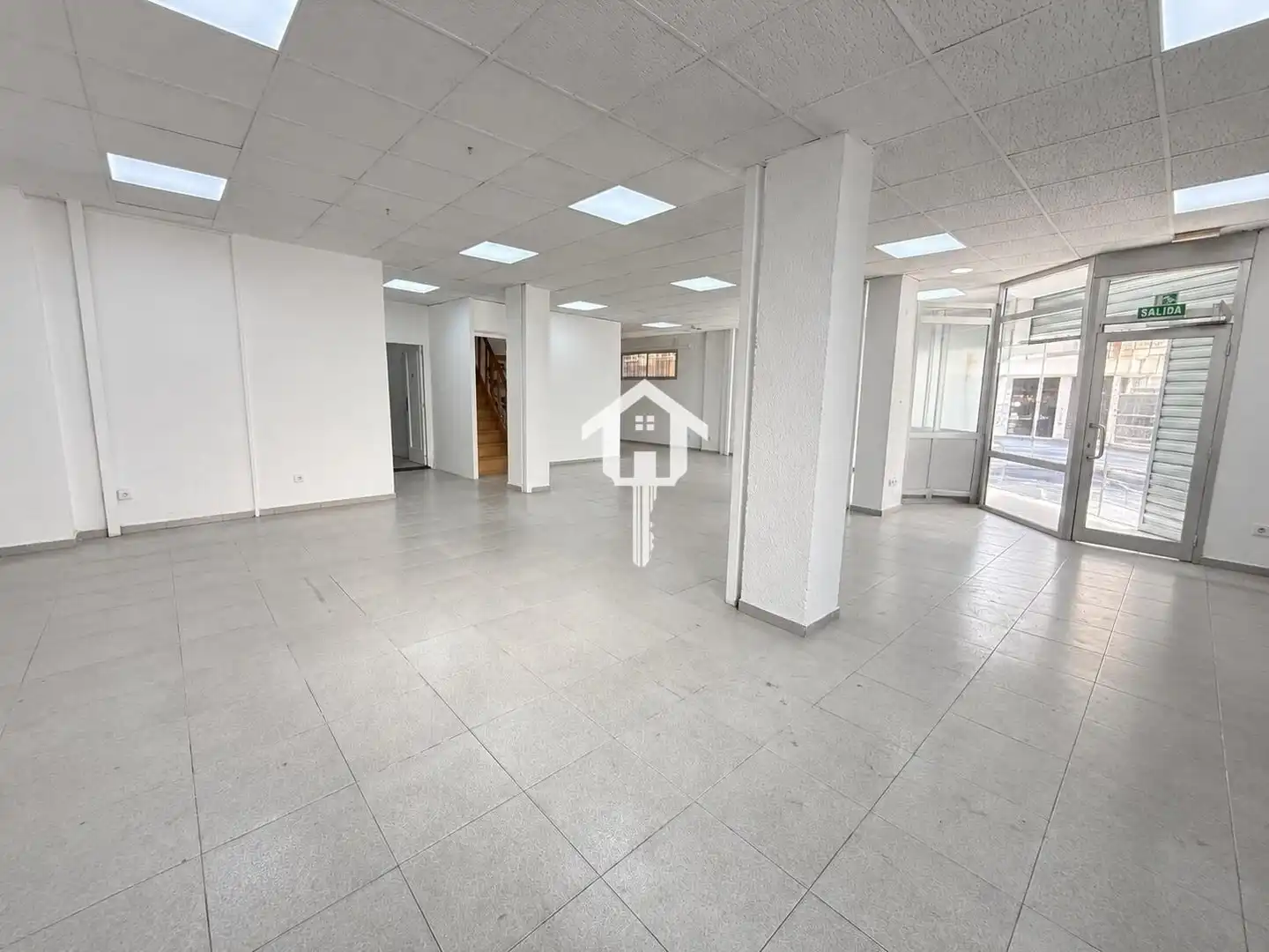 Business premises for sale in Calle MARTIN LUTHER KING, imagen 9