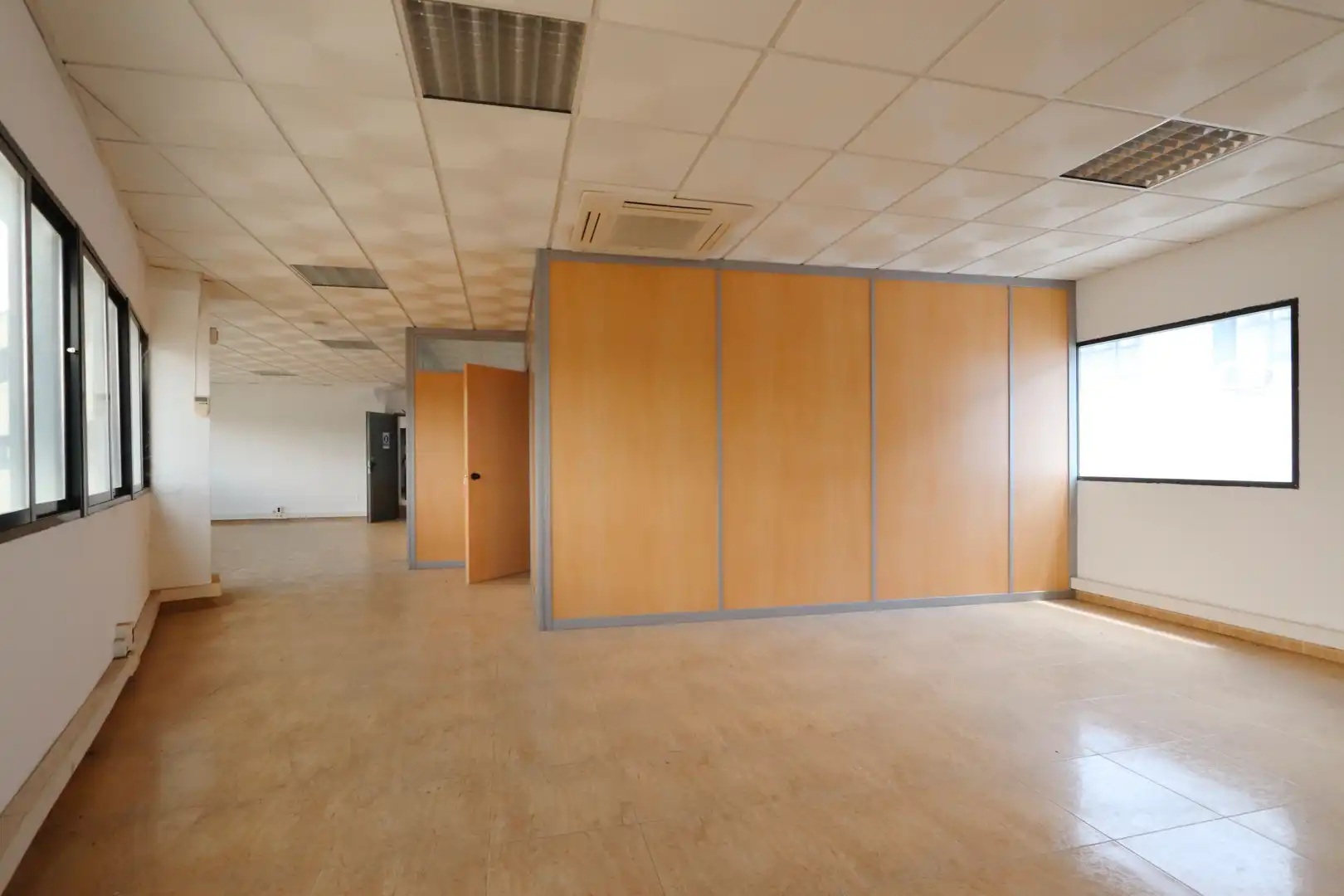 Nave industrielle avec ascenseur à vendre à Zona industrial, imagen 33