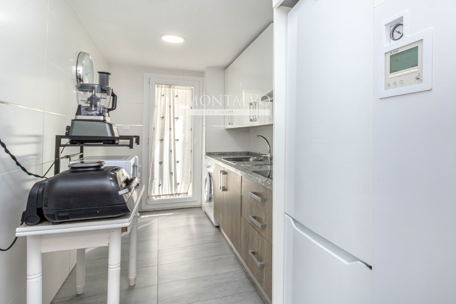 Cocina de Piso de alquiler en Almuñécar con Aire acondicionado, Calefacción y Piscina