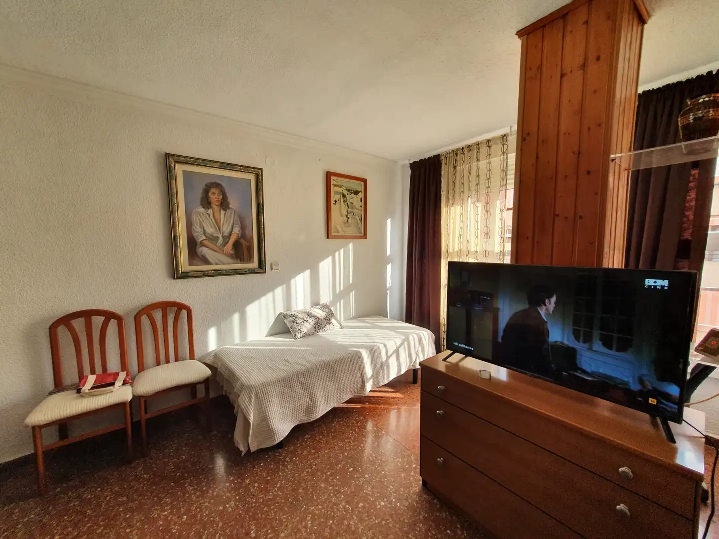 Habitación de Apartamento de alquiler en Granada con Aire acondicionado, Calefacción y Terraza