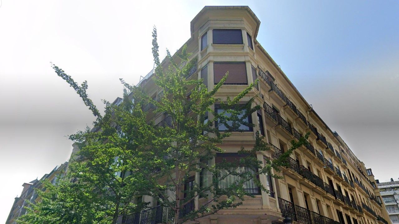 Vista exterior de Pis en venda en Donostia - San Sebastián  amb Calefacció i Alarma