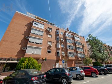 Pis amb ascensor en venda a Calle Teruel