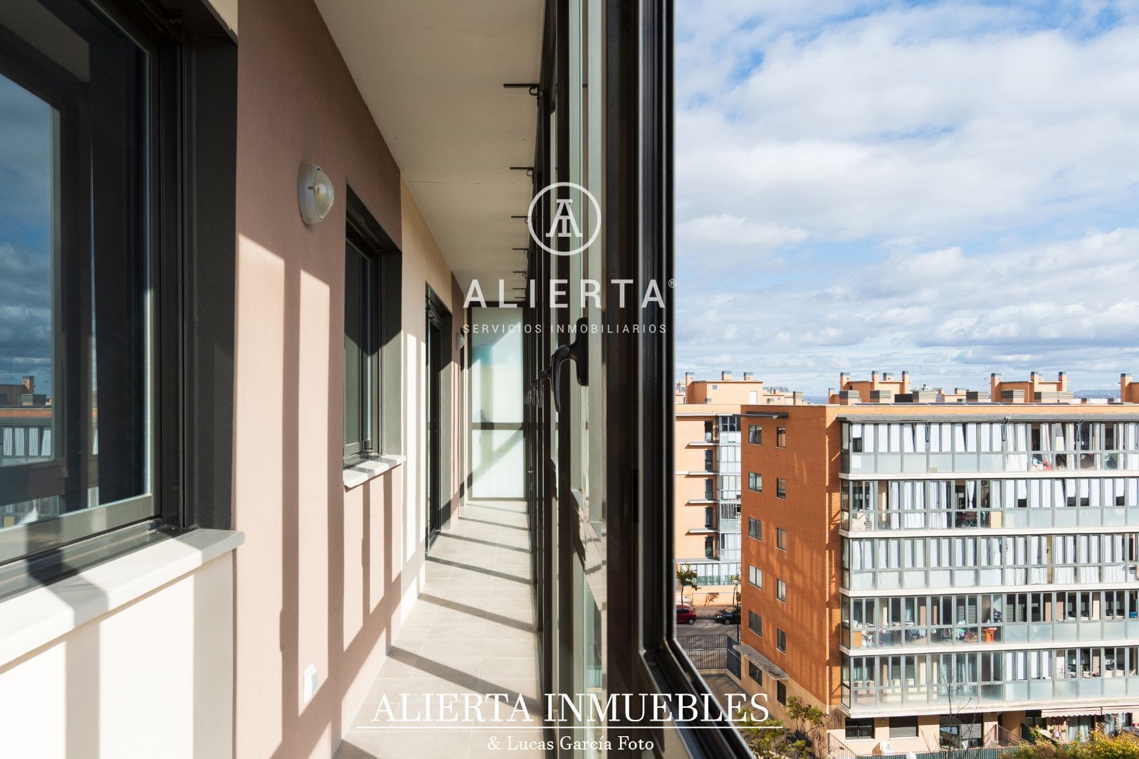 Exterior view of Flat for sale in  Zaragoza Capital  with Heating, Terrace and Storage room