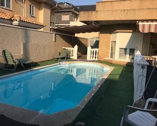 Piscina de Casa o xalet en venda en Cáceres Capital amb Calefacció, Jardí privat i Terrassa