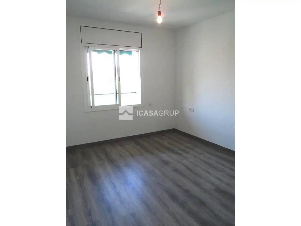 Bedroom of Flat for sale in Rubí  with Air Conditioner, Heating and Balcony