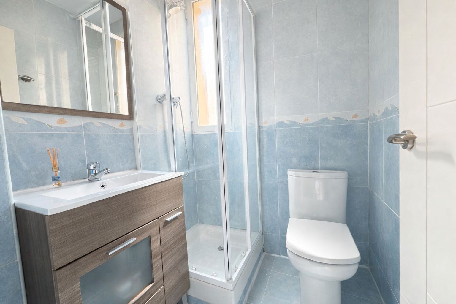 Baño de Piso en venta en  Madrid Capital con Aire acondicionado, Calefacción y Balcón