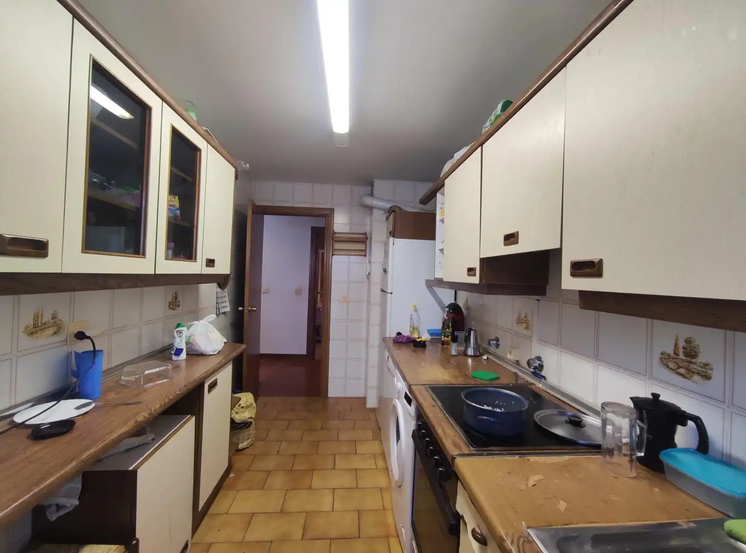 Kitchen of Flat for sale in Burgos  with Heating, Parquet flooring and Storage room