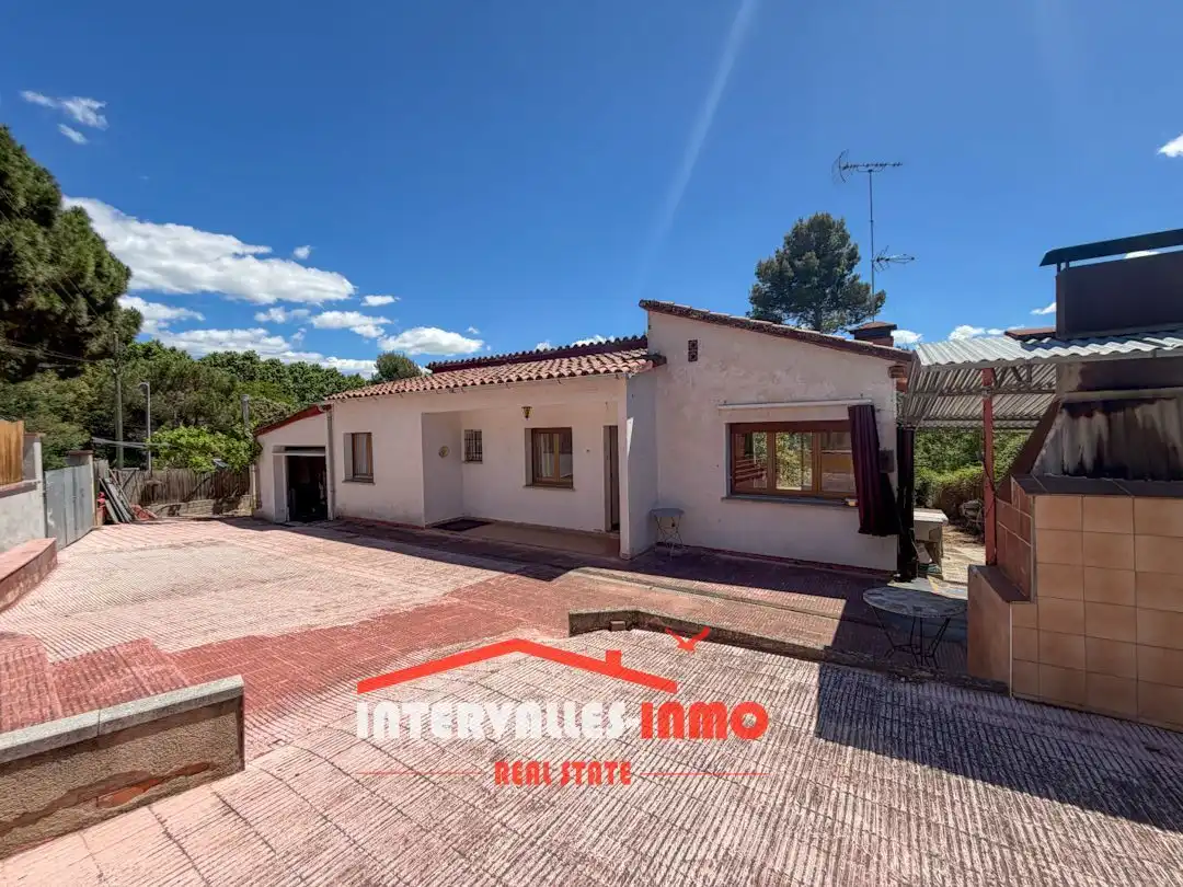 Vista exterior de Casa o chalet en venta en Santa Eulàlia de Ronçana con Calefacción, Jardín privado y Terraza