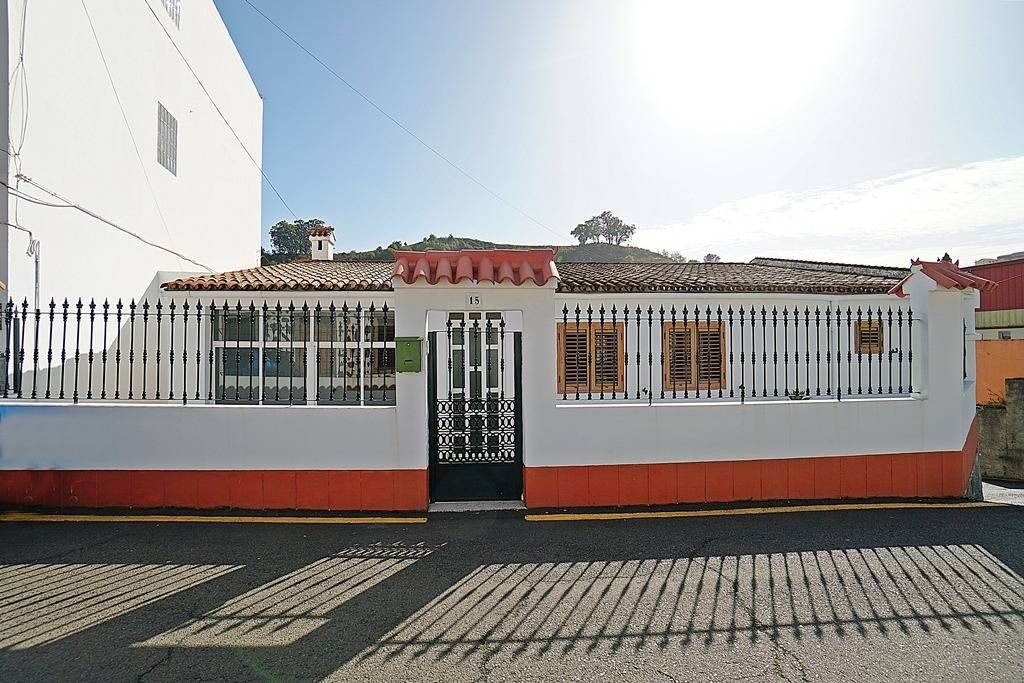 Exterior view of House or chalet for sale in Valleseco  with Heating, Terrace and Storage room