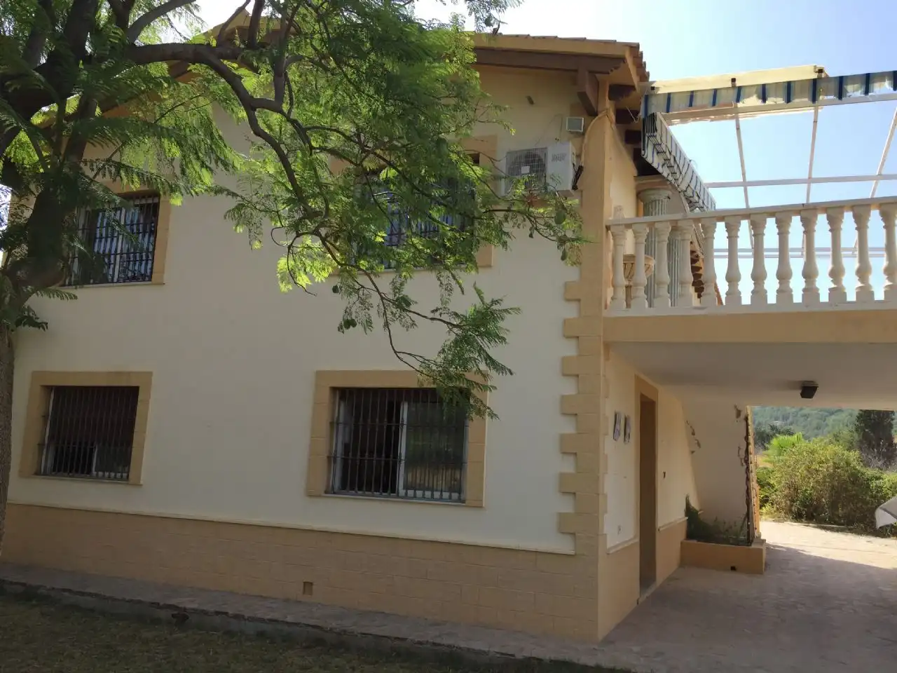 Vista exterior de Casa o chalet en venta en Polop con Aire acondicionado, Jardín privado y Terraza