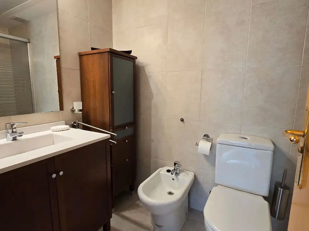 Bany de Pis en venda en Castelldefels amb Aire condicionat, Terrassa i Balcó