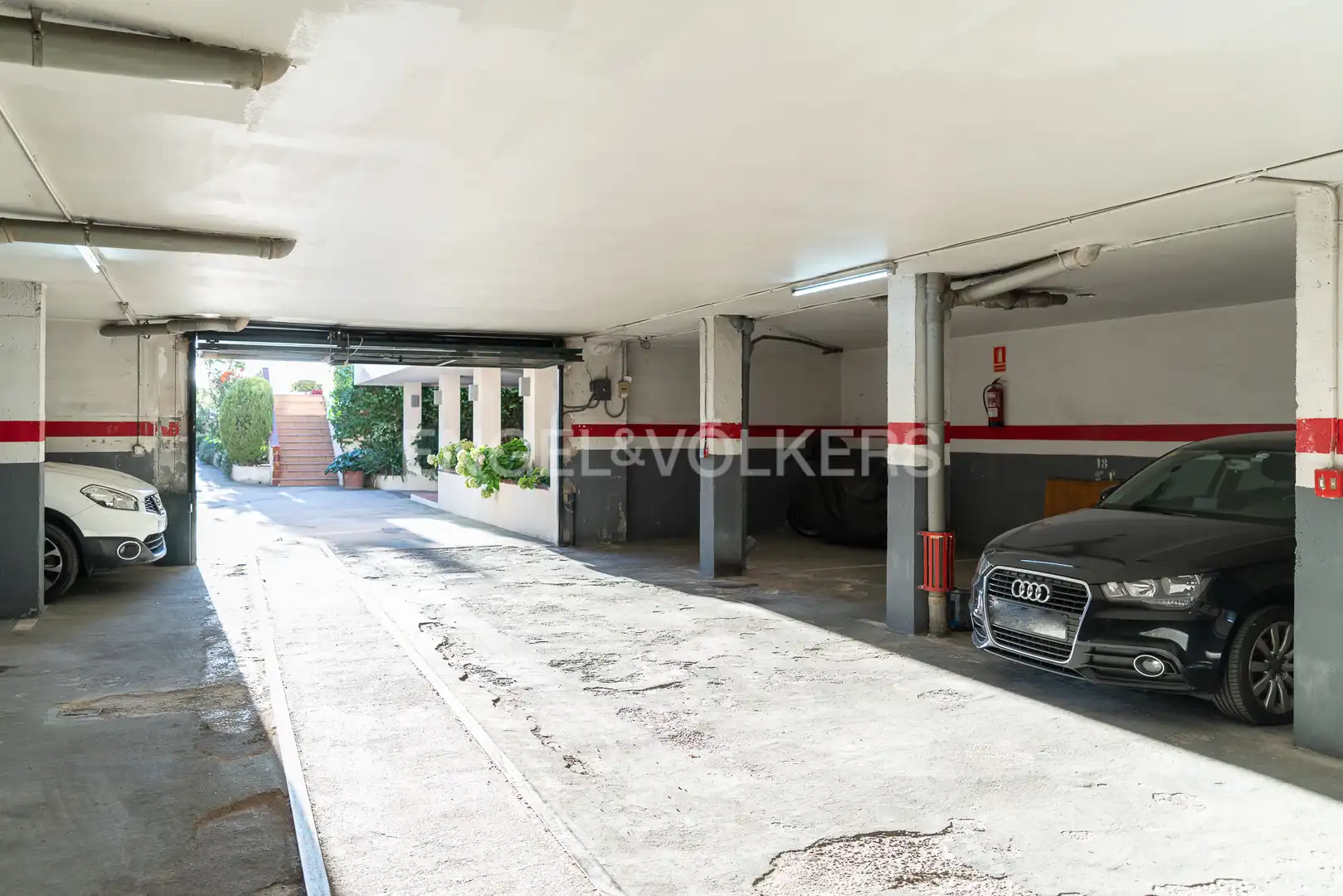 Parking of Flat for rent in Caldes d'Estrac  with Air Conditioner, Heating and Private garden