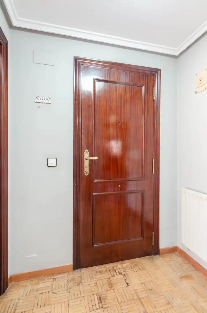 Apartament en venda en Oviedo  amb Calefacció, Terrassa i Balcó