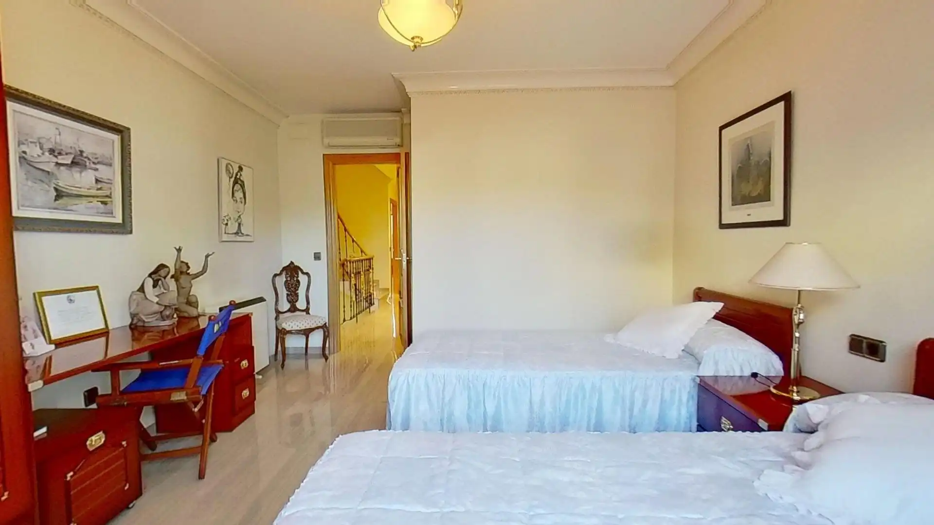 Dormitori de Casa adosada en venda en Alboraya