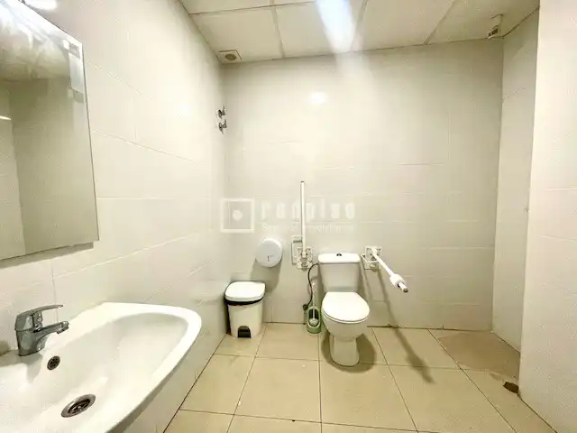 Bany de Local en venda en Oropesa del Mar / Orpesa amb Aire condicionat i Alarma