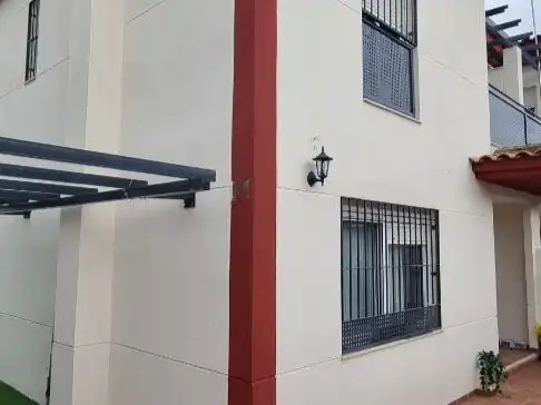 Habitatge amb jardí en venda a Calle Manuel Cansino Vélez 9