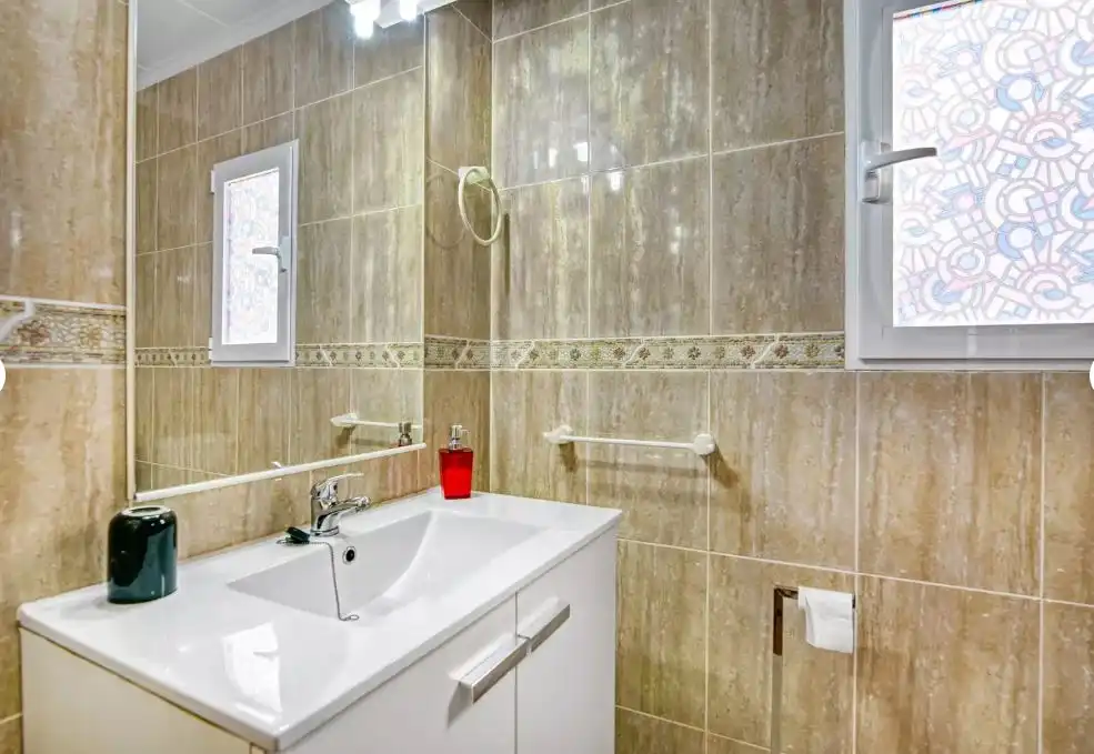 Bathroom of Flat for sale in Sueca  with Air Conditioner, Heating and Terrace