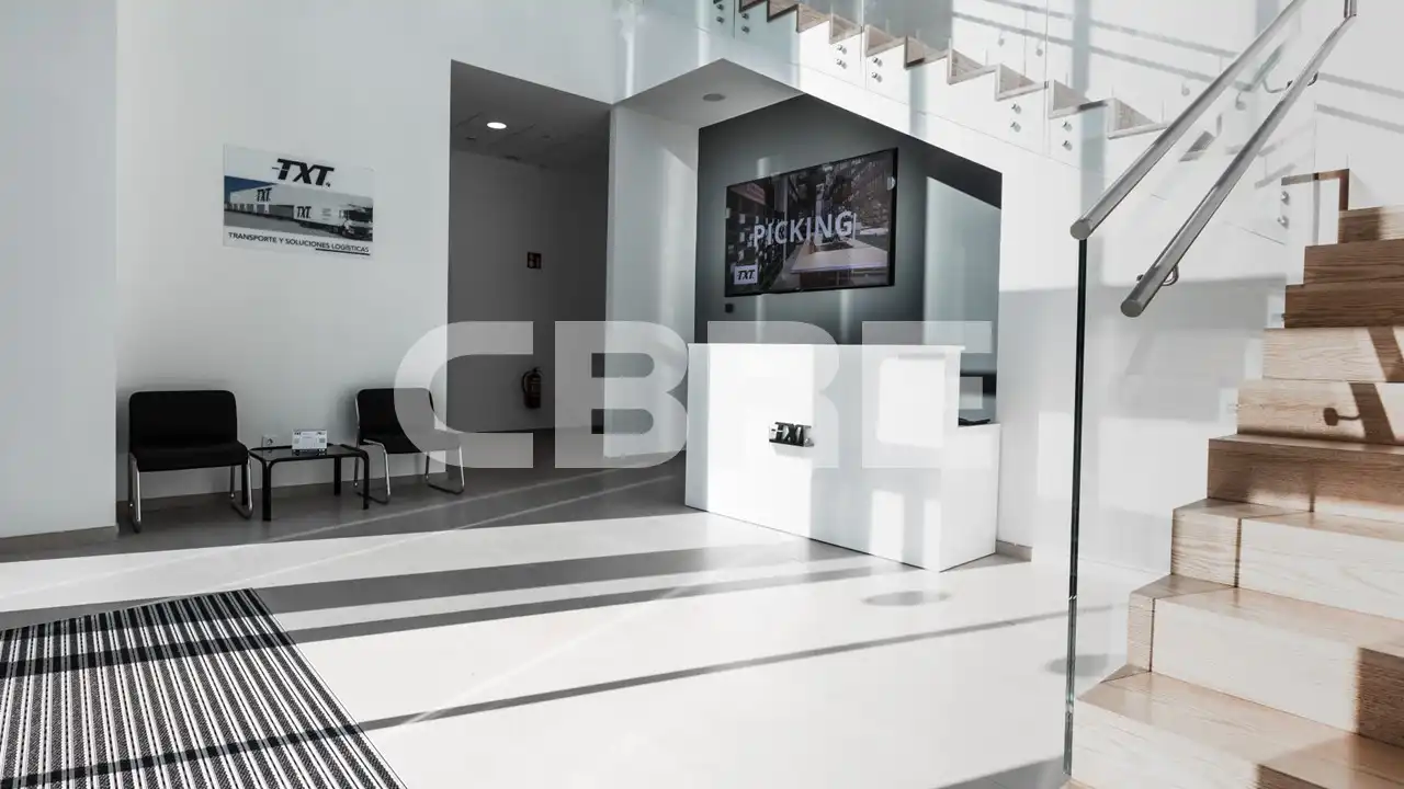 Nave industrial con ascensor en alquiler en Calle Orfebres Nave 12, imagen 3