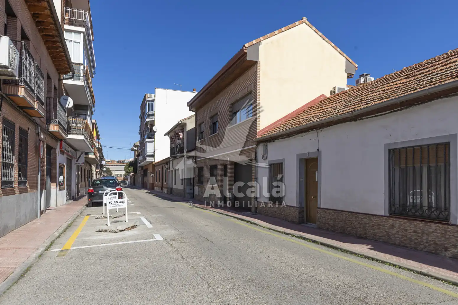 Vista exterior de Piso en venta en Alcalá de Henares con Calefacción y Terraza