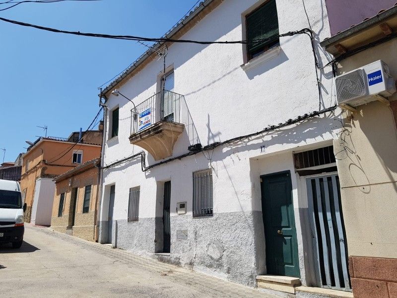 Vista exterior de Casa o xalet en venda en Plasencia amb Jardí privat