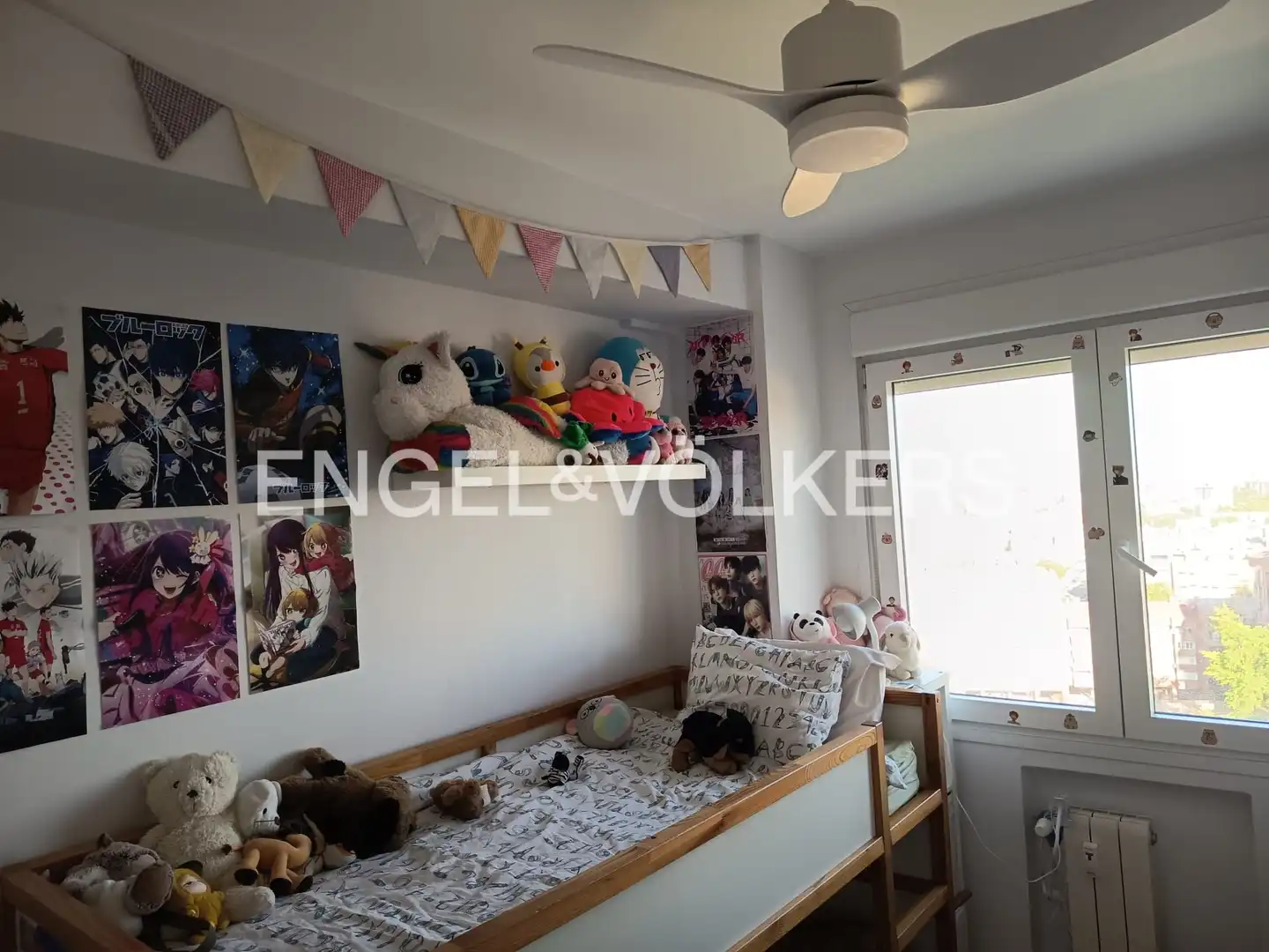 Balcony of Flat for rent in Madrid  with Air Conditioner, Heating and Parquet flooring