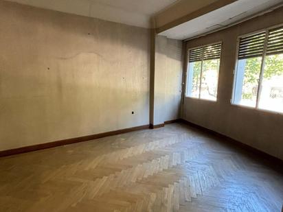 Bedroom of Flat for sale in Valladolid Capital  with Balcony